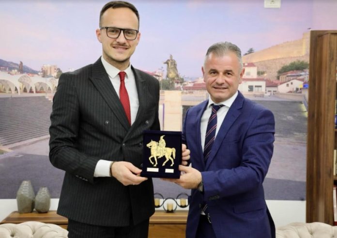 inbound7050958559809325041