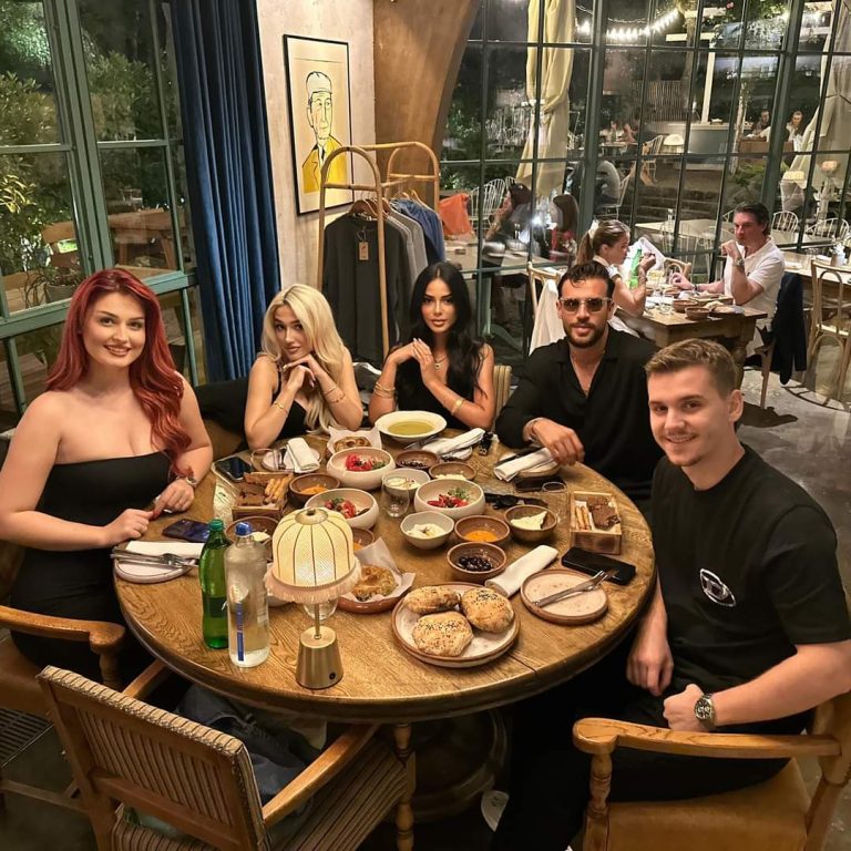 Kaderi publikon foto me disa nga ish-banorët: Darka e të nominuarve, votoni votoni votoni