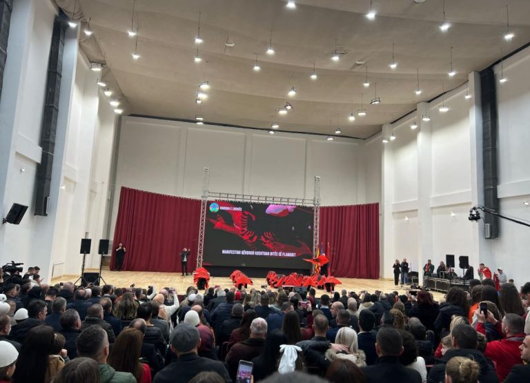 Pas shumë viteve dhe premtimeve hapet Shtëpia e Kulturës në Mateç (FOTO)