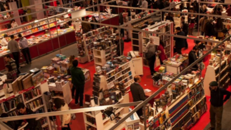 Shtëpitë botuese, pjesërisht të kënaqura me numrin e vizitorëve në Panairin e Librit 2025