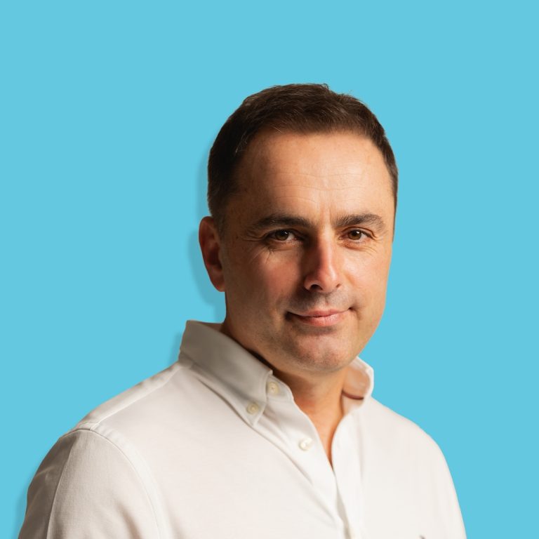 Visar Ademi: Fushatën po e financoj me ndihmën e diasporës dhe me mjetet e mia personale