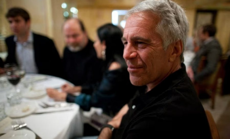 Parisi formon një ekip të posaçëm hetuesish për të hetuar lidhjet e Epstein me qytetarët francezë